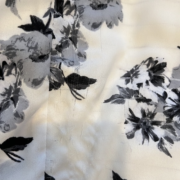 Lush Flower Blazer - Picture 5 of 7